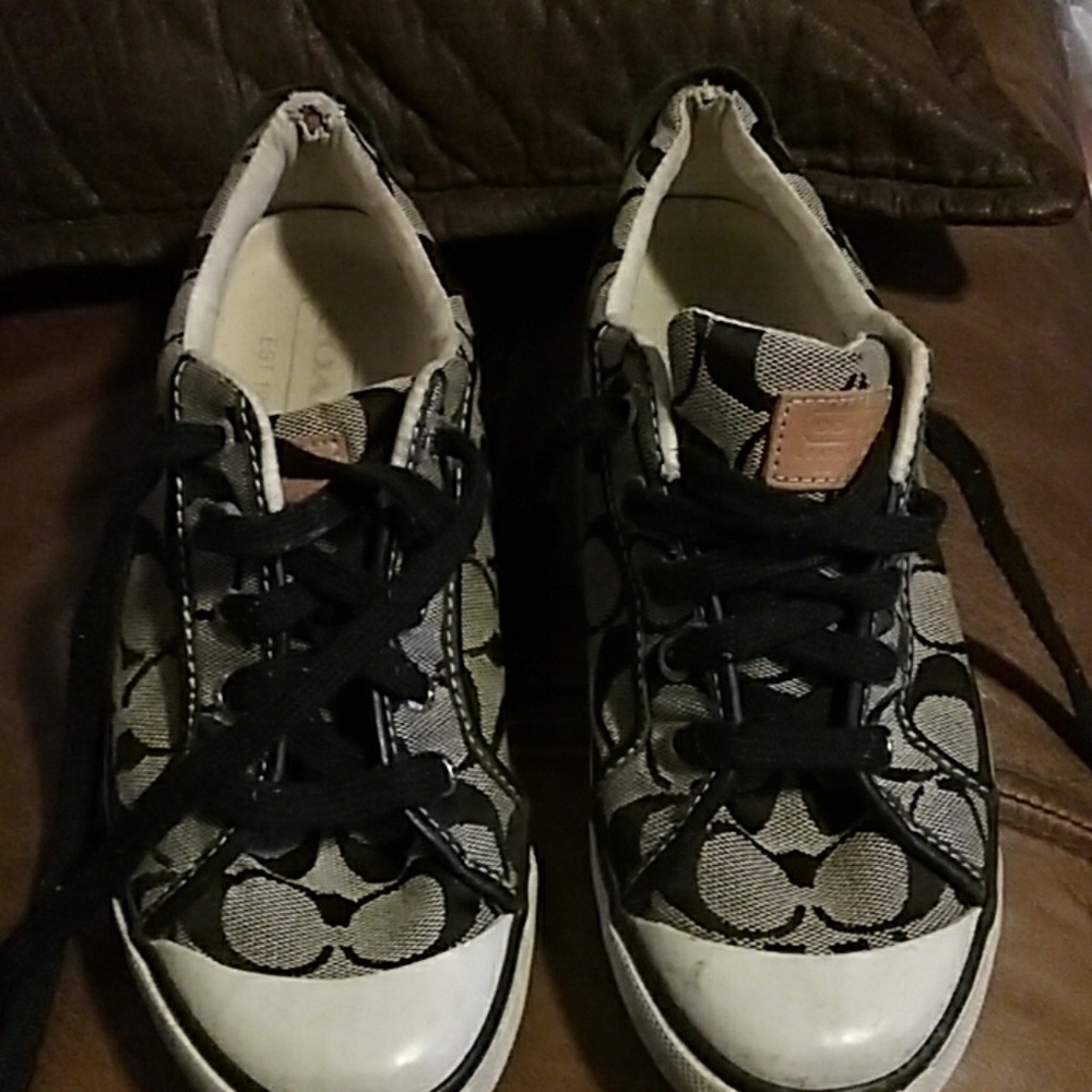 Coach Tie Up Sneakers size 7M